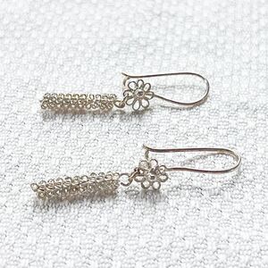 Vintage 1990s Petite Flower Tassel Drop Earrings - Silver Mesh - Estate Jewelry